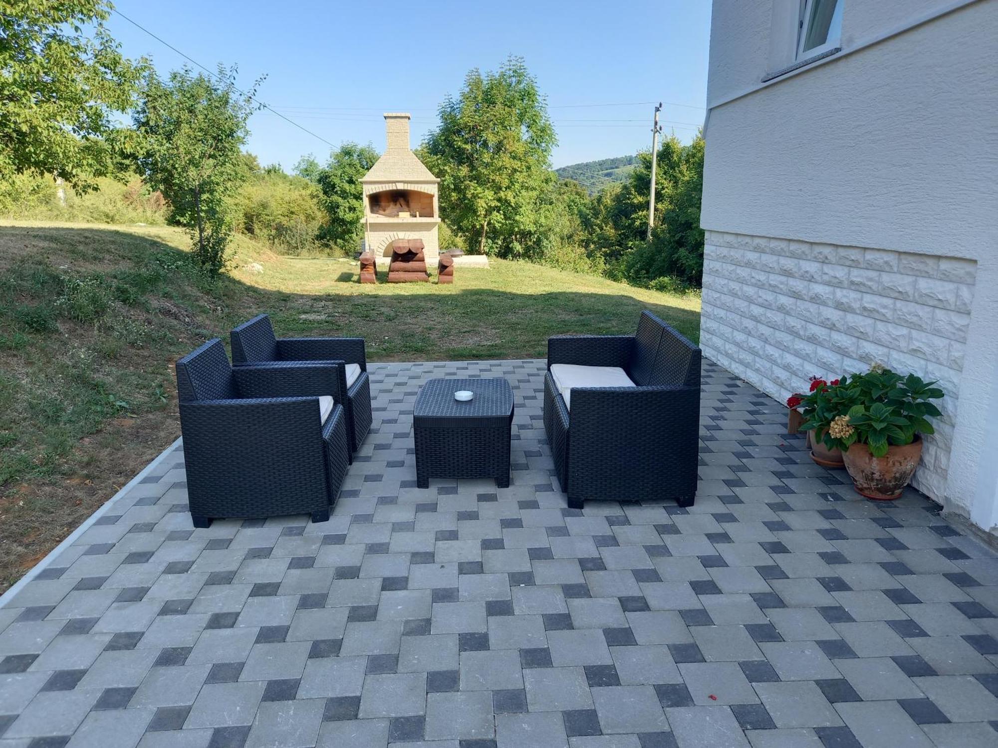 Apartment Sucic Selište Drežničko Kültér fotó